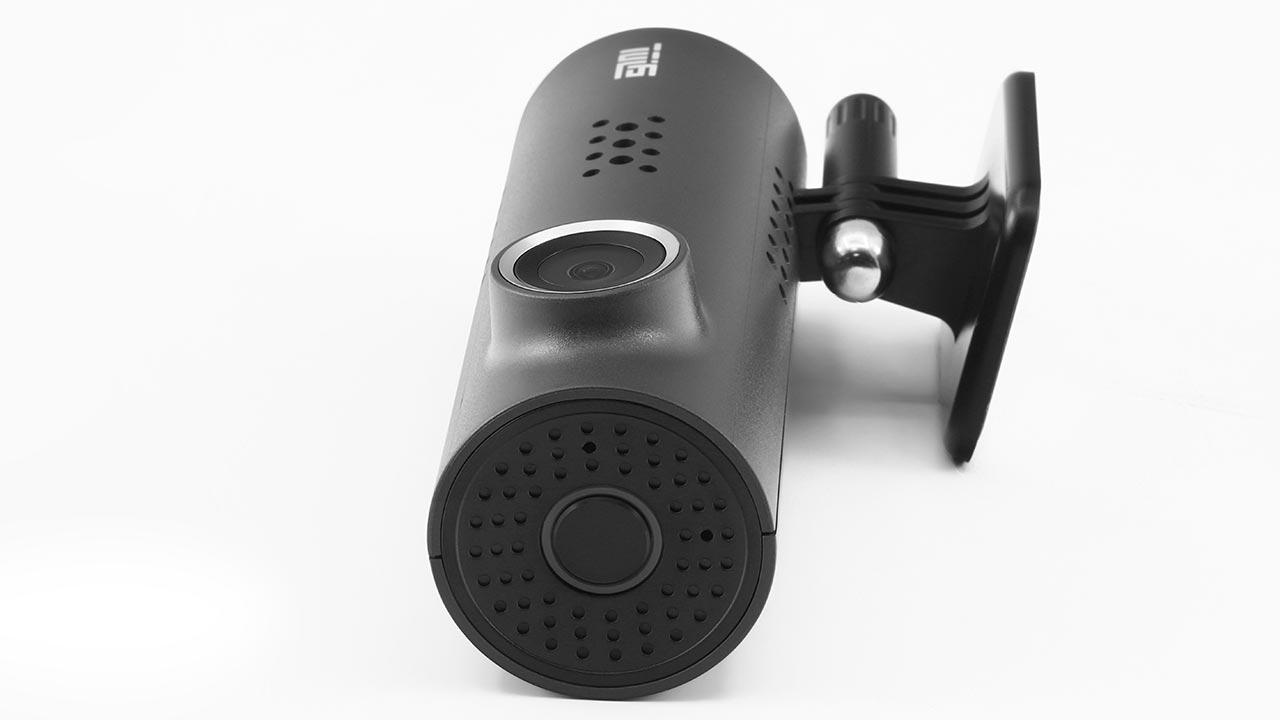 Обзор видеорегистратора Xiaomi 70 Meters Intelligent Traffic Recorder